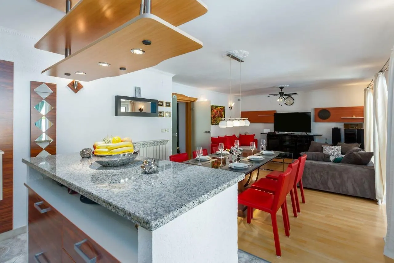 Holiday Home In Kaldanija/Istrien 12040
