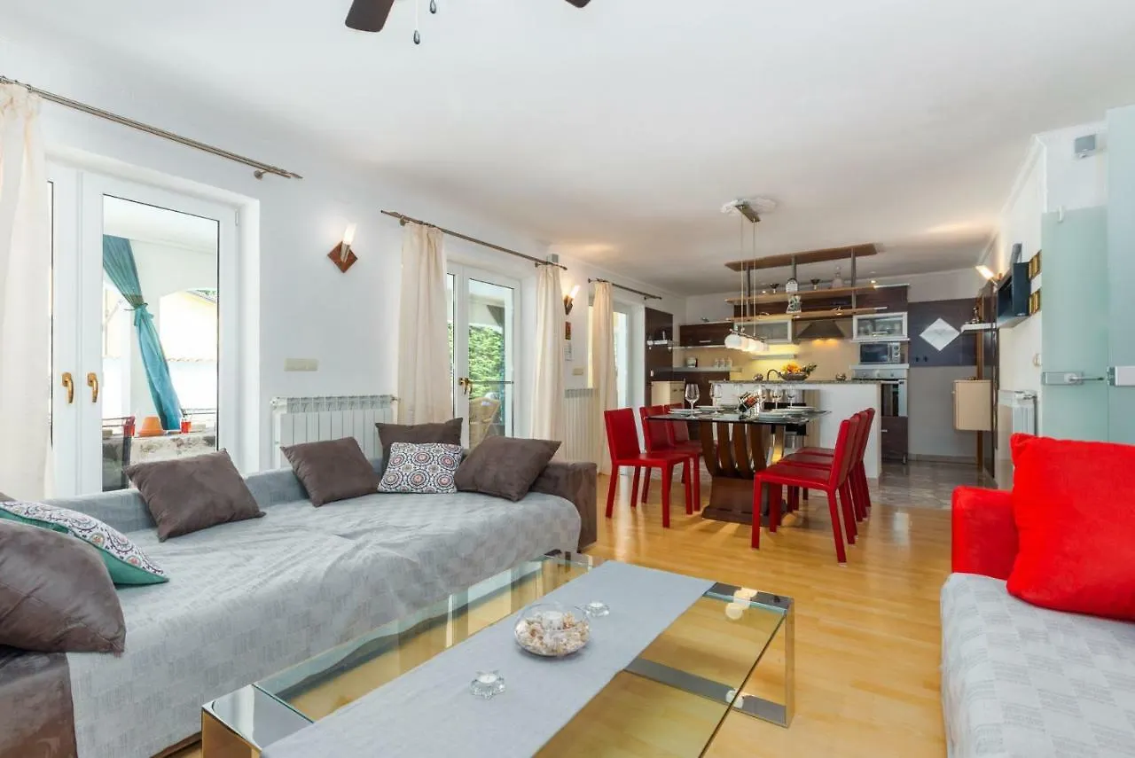 Holiday Home In Kaldanija/Istrien 12040 Apartament Kaldanija